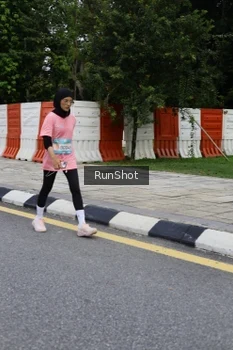Runner Photo 4303012
