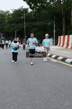 Runner Photo 4303018