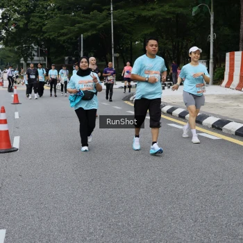 Runner Photo 4303028
