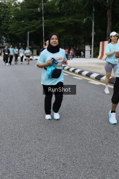 Runner Photo 4303046