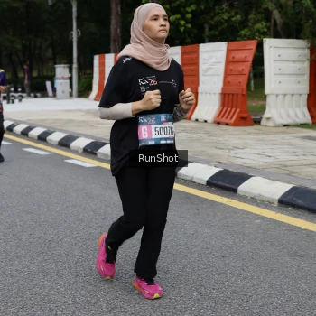 Runner Photo 4303050