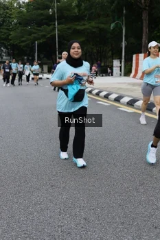 Runner Photo 4303051