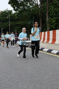 Runner Photo 4303053