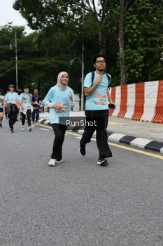 Runner Photo 4303057