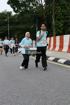 Runner Photo 4303058