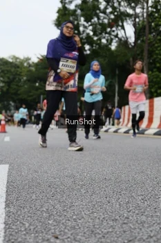 Runner Photo 4303065