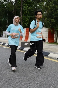 Runner Photo 4303069