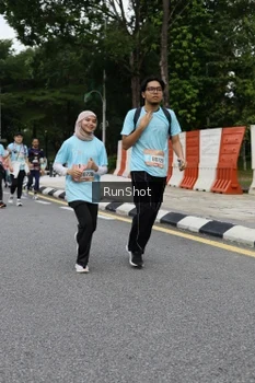 Runner Photo 4303070