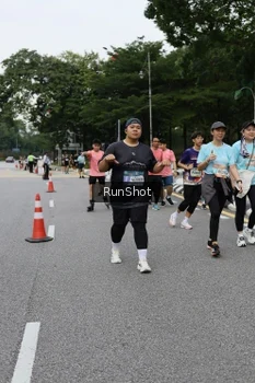 Runner Photo 4303072