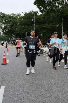 Runner Photo 4303085