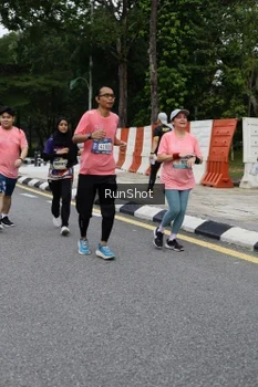 Runner Photo 4303093