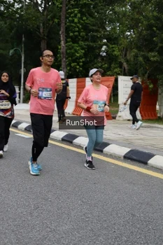 Runner Photo 4303096