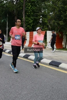 Runner Photo 4303100