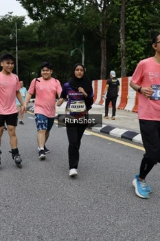 Runner Photo 4303108