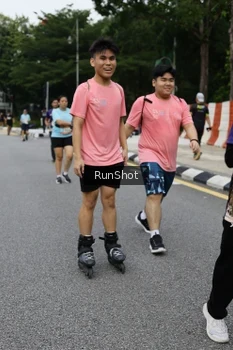 Runner Photo 4303114