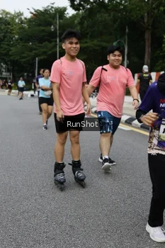 Runner Photo 4303117