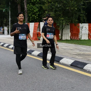 Runner Photo 4303130