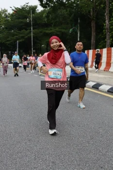 Runner Photo 4303135