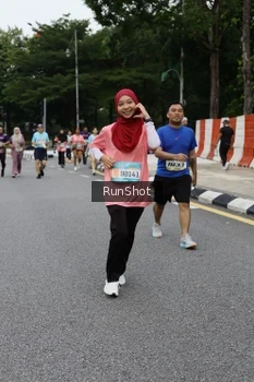 Runner Photo 4303137