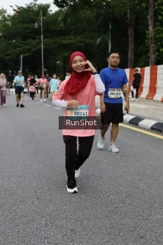 Runner Photo 4303138