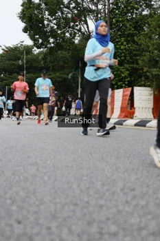 Runner Photo 4303142
