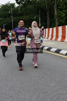 Runner Photo 4303149