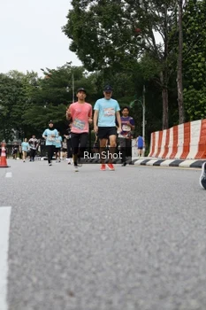 Runner Photo 4303154