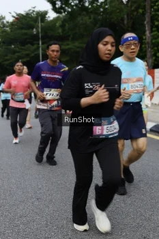 Runner Photo 4303166