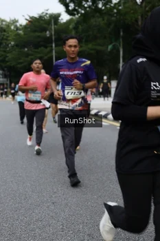 Runner Photo 4303169