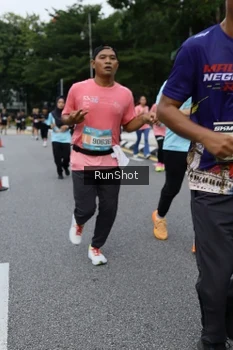 Runner Photo 4303176