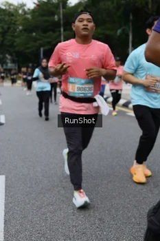 Runner Photo 4303180