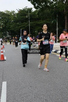 Runner Photo 4303185