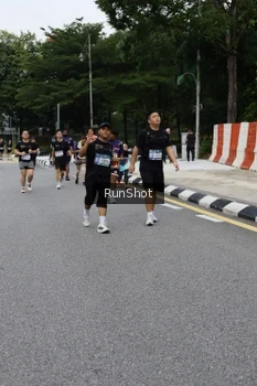 Runner Photo 4303201