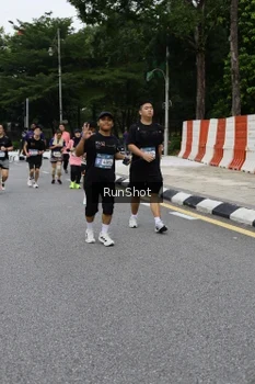 Runner Photo 4303219
