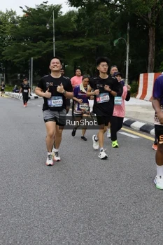 Runner Photo 4303224