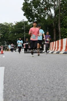 Runner Photo 4303228