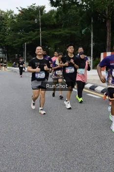 Runner Photo 4303235