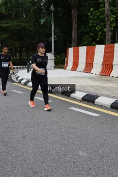 Runner Photo 4303243
