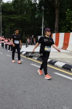 Runner Photo 4303249