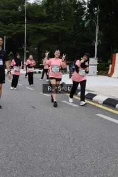 Runner Photo 4303258