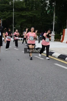 Runner Photo 4303261