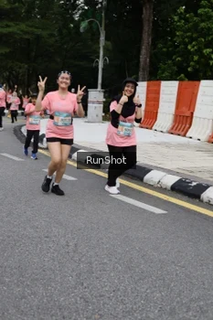 Runner Photo 4303263