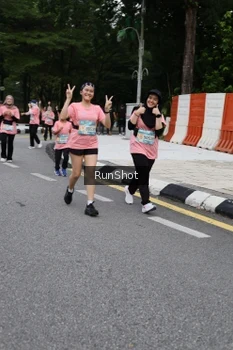 Runner Photo 4303267