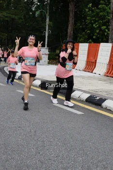 Runner Photo 4303268