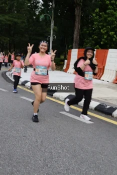 Runner Photo 4303270