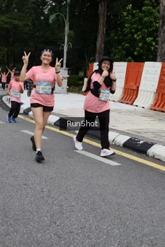 Runner Photo 4303272