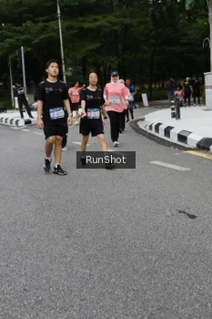 Runner Photo 4303276