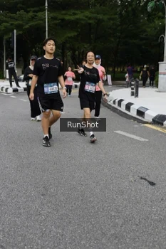 Runner Photo 4303280