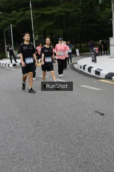 Runner Photo 4303281