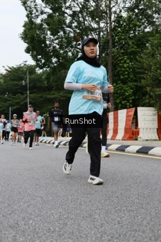 Runner Photo 4303283